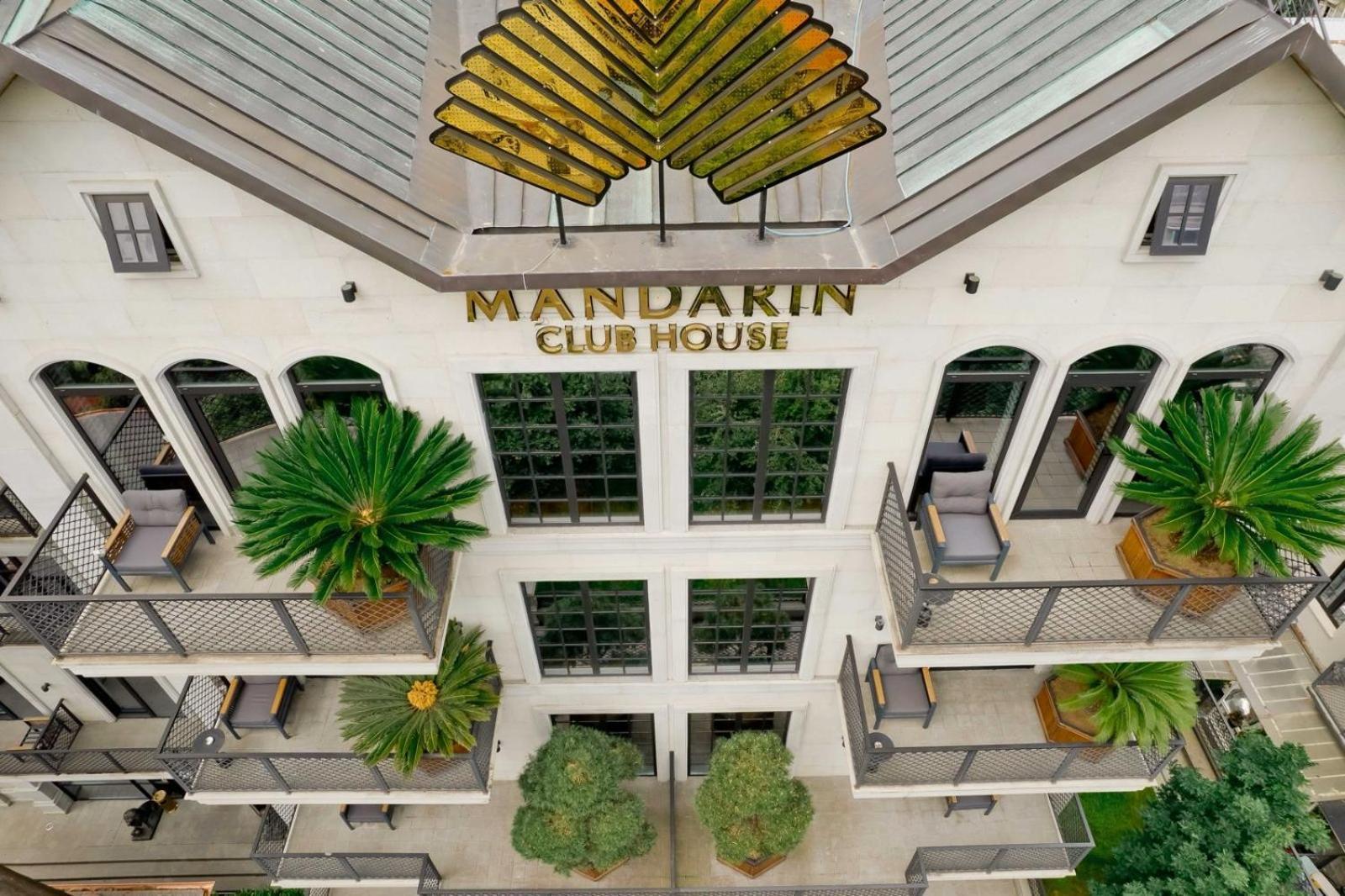 Hotel Mandarin Club House à Batoumi Extérieur photo